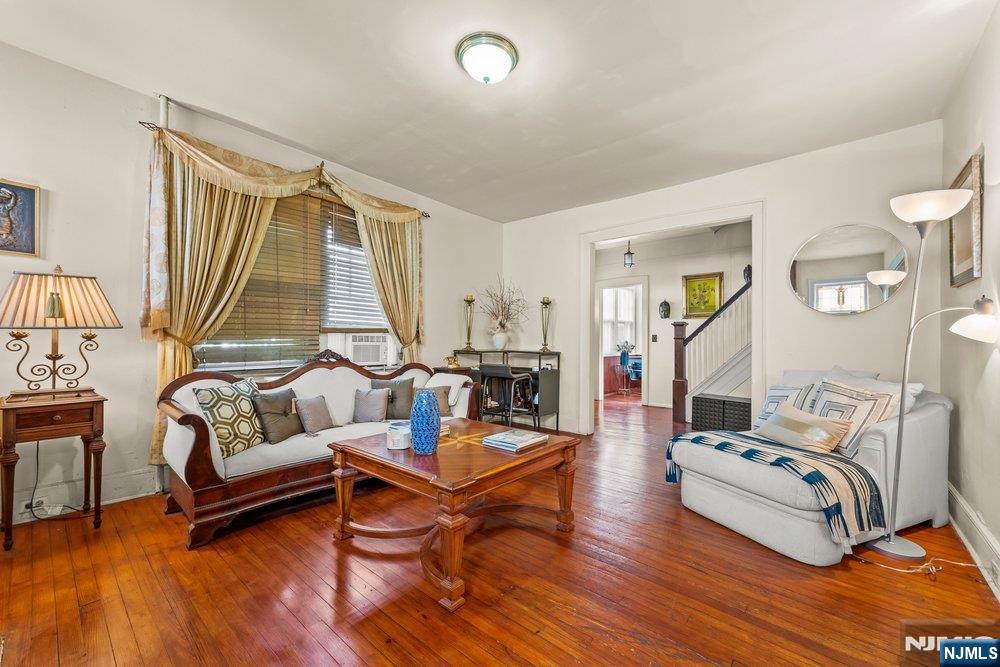 main property photo 23