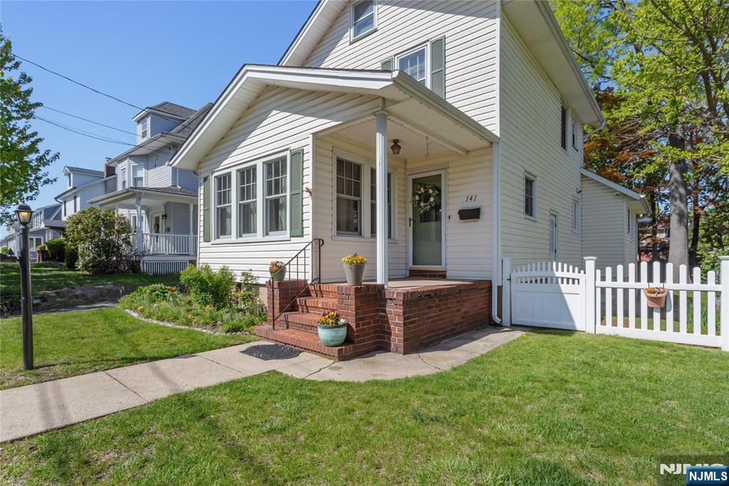 main property photo 3