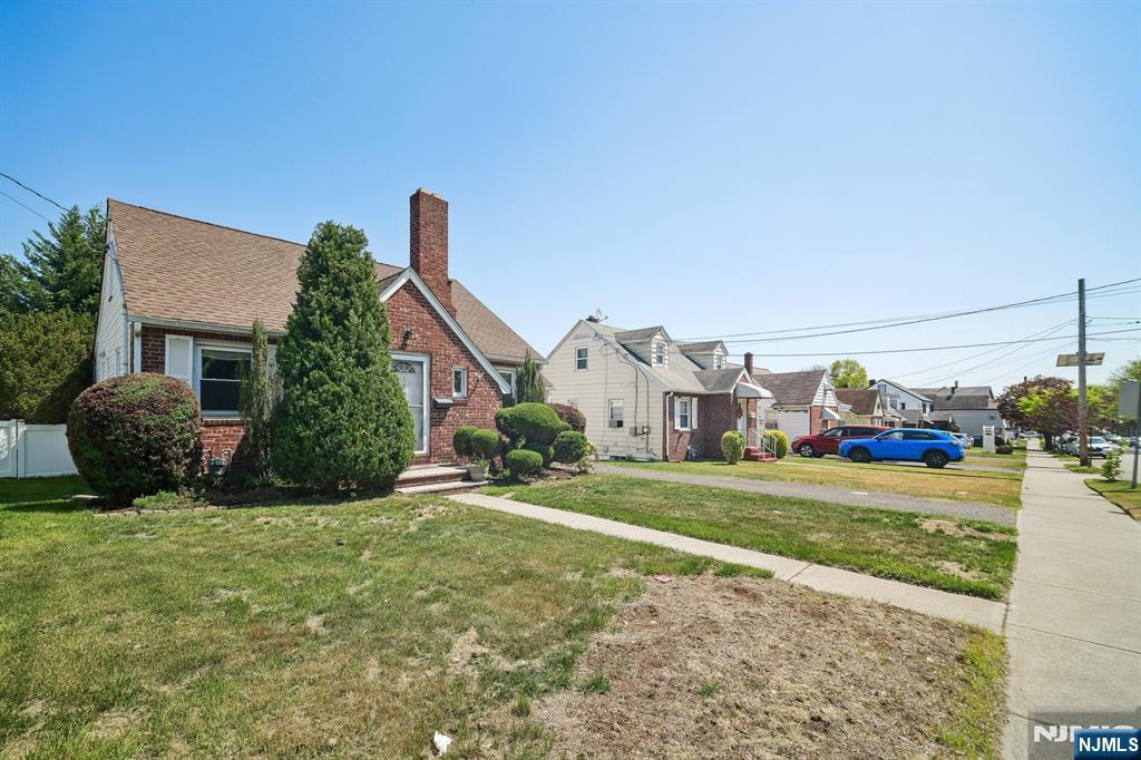 main property photo 3