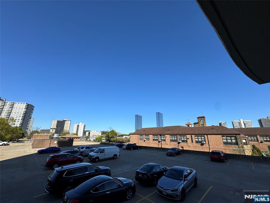 main property photo 14