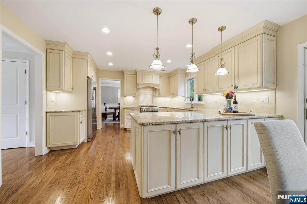 property viewer photo 14