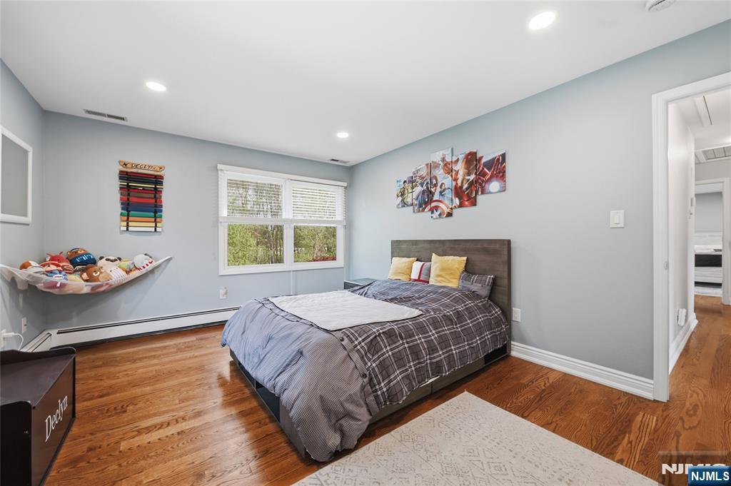 property viewer photo 21