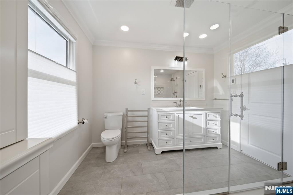 property viewer photo 27