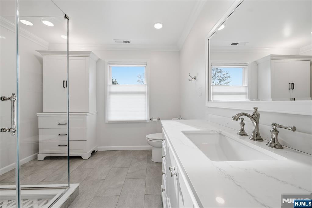 property viewer photo 28