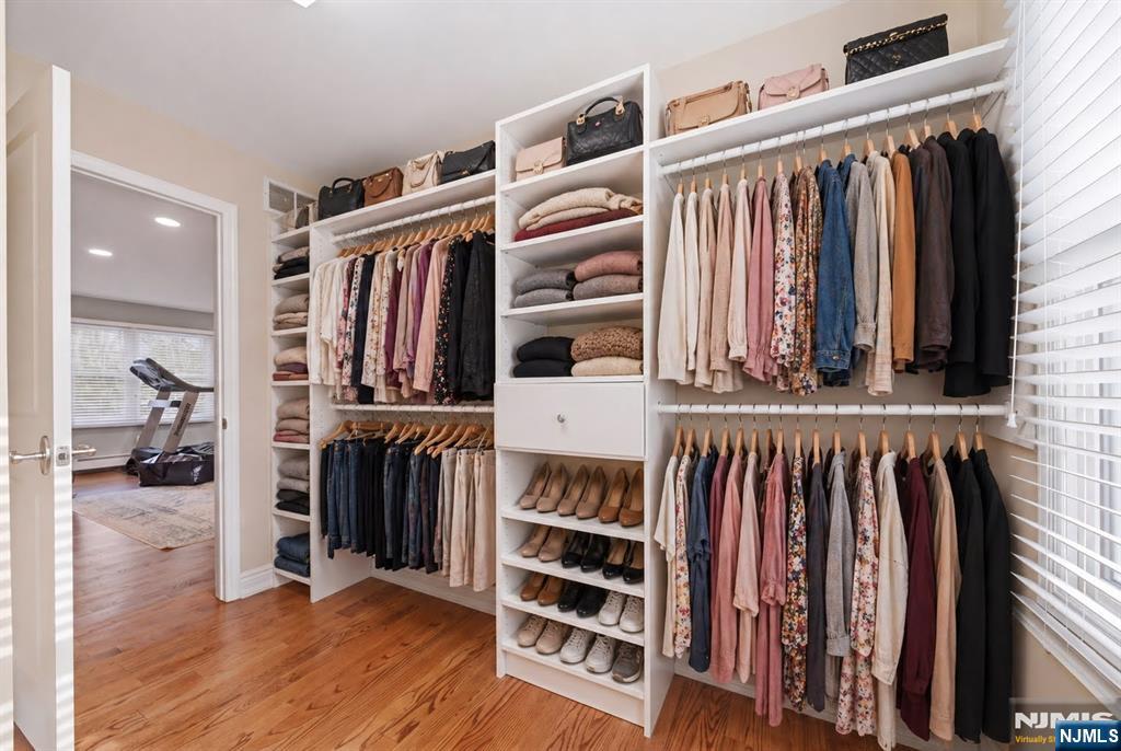 property viewer photo 29