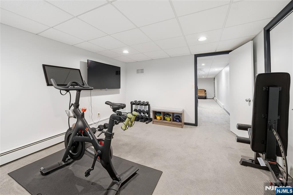 property viewer photo 36