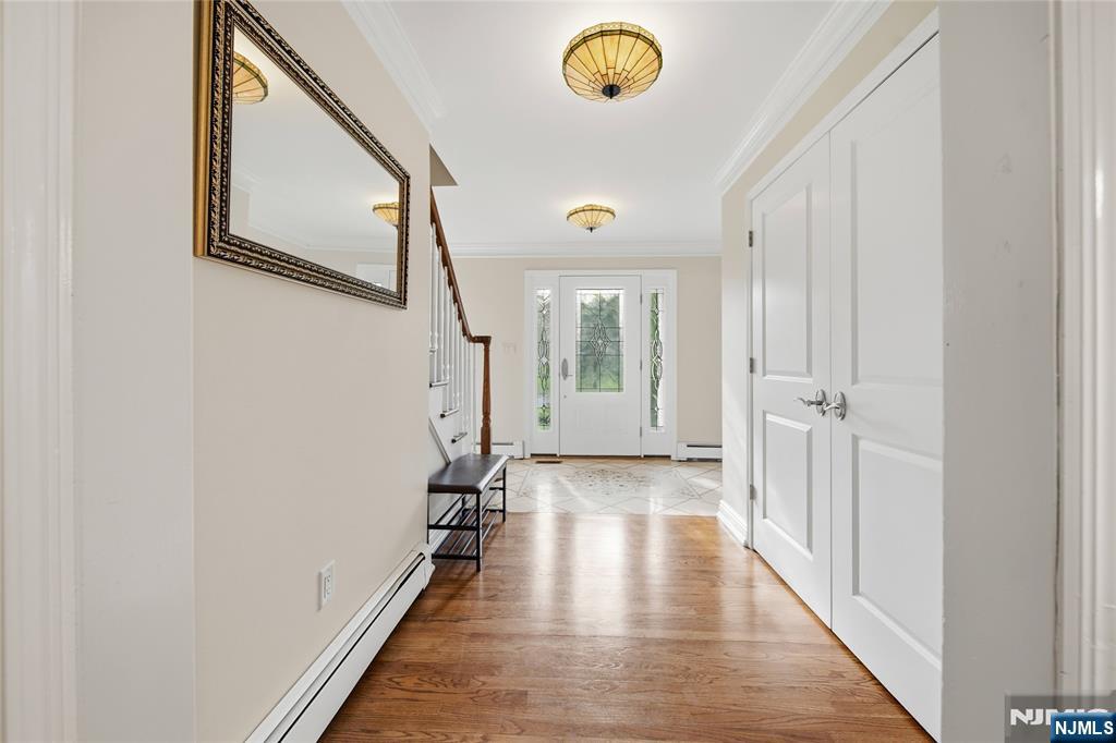 property viewer photo 4