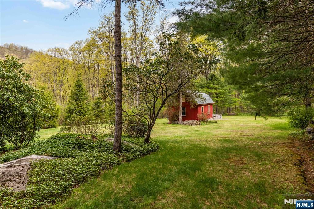 main property photo 33