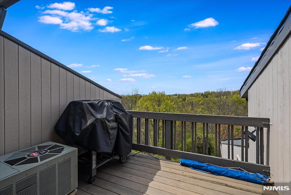 property viewer photo 18