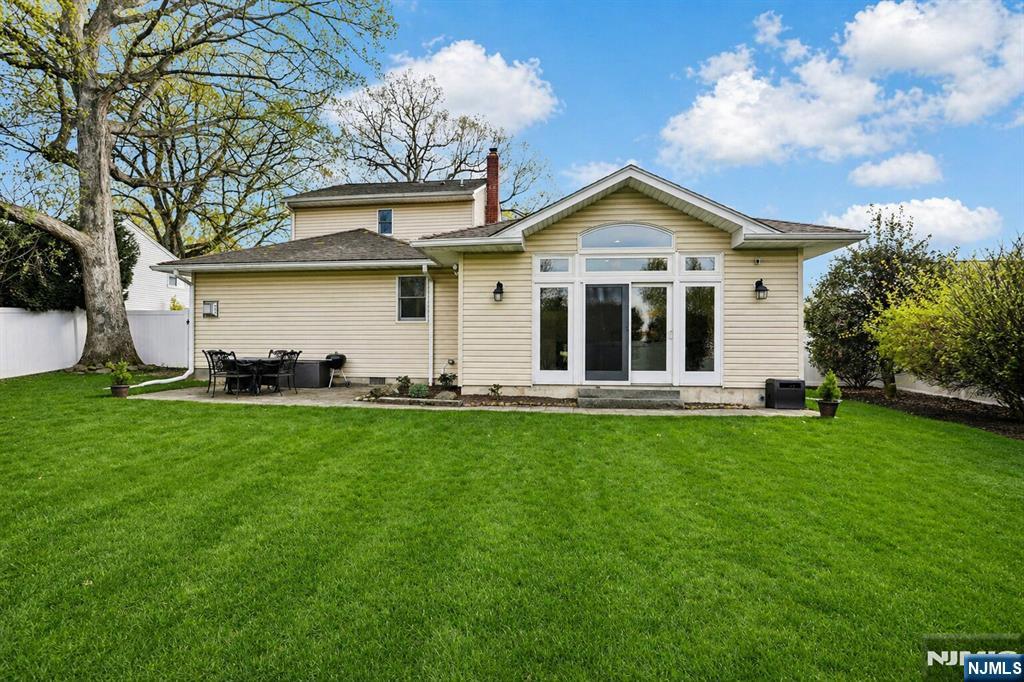 main property photo 47