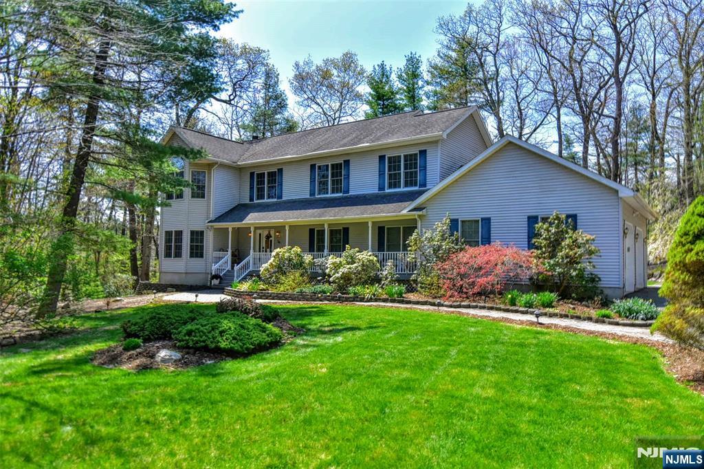 main property photo 3