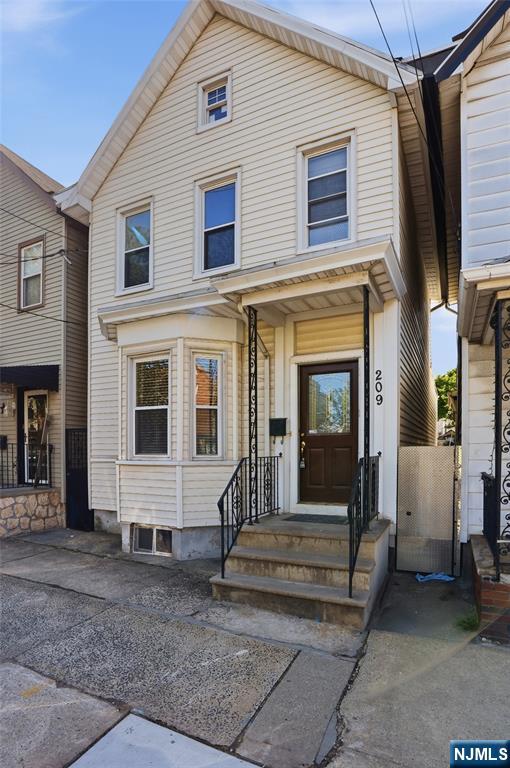 main property photo 6