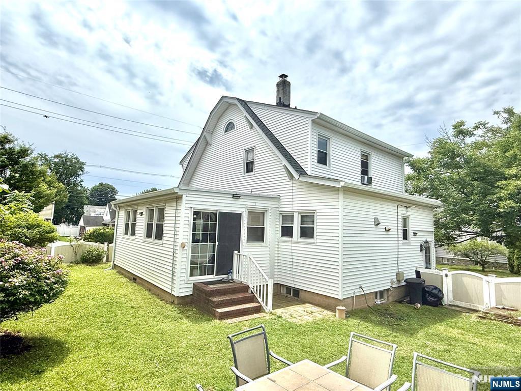 main property photo 32