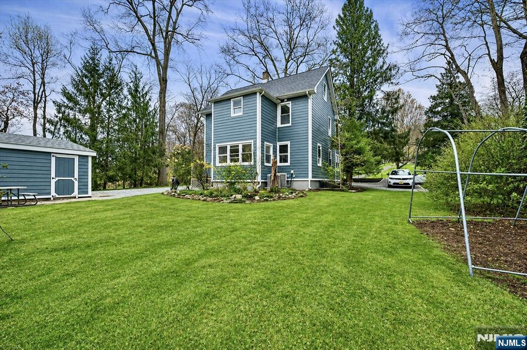 main property photo 30