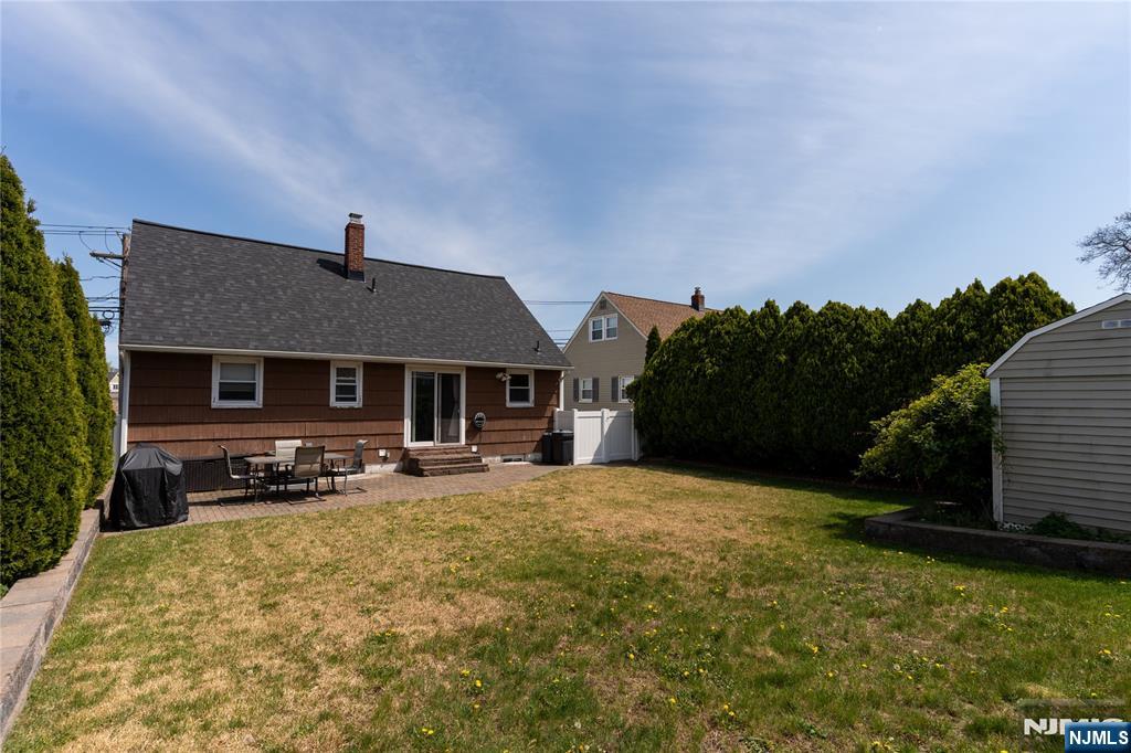 main property photo 27