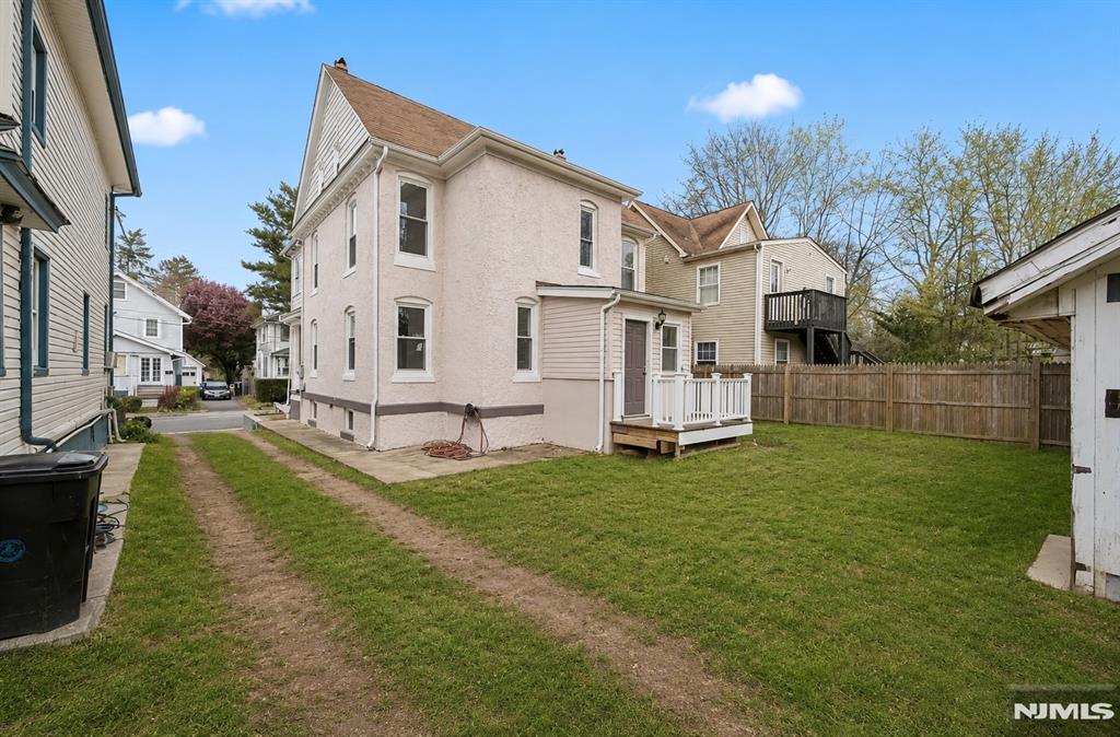 main property photo 20