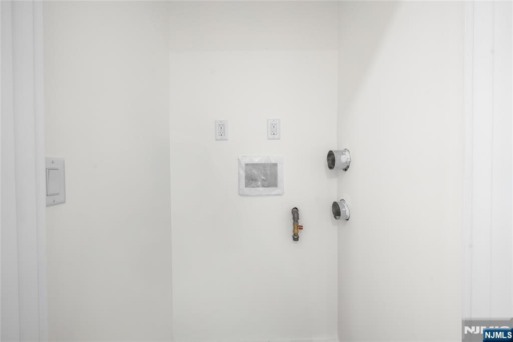 property viewer photo 21