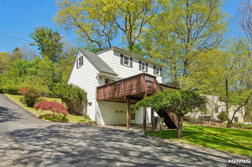 main property photo 36
