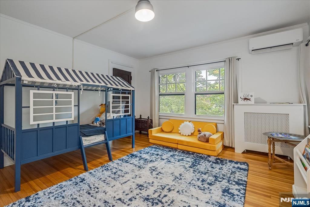 property viewer photo 25