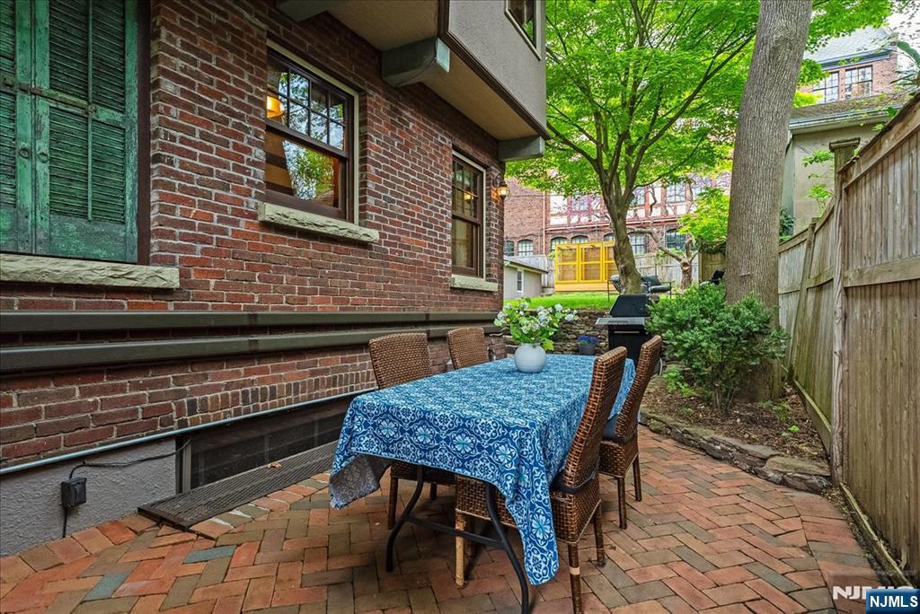 property viewer photo 42