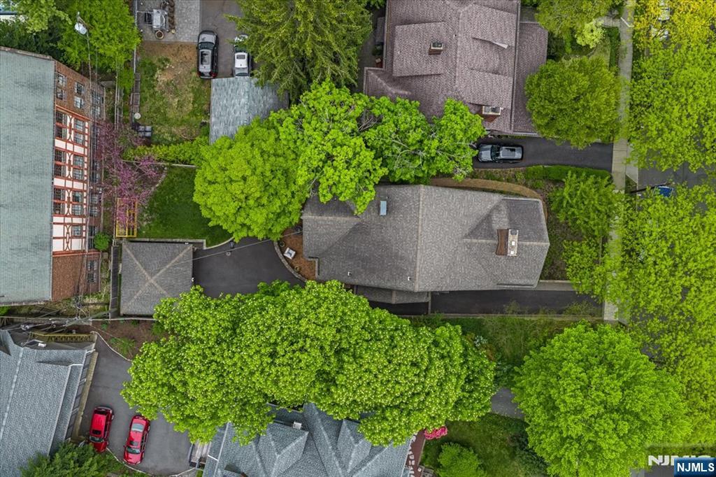 property viewer photo 45