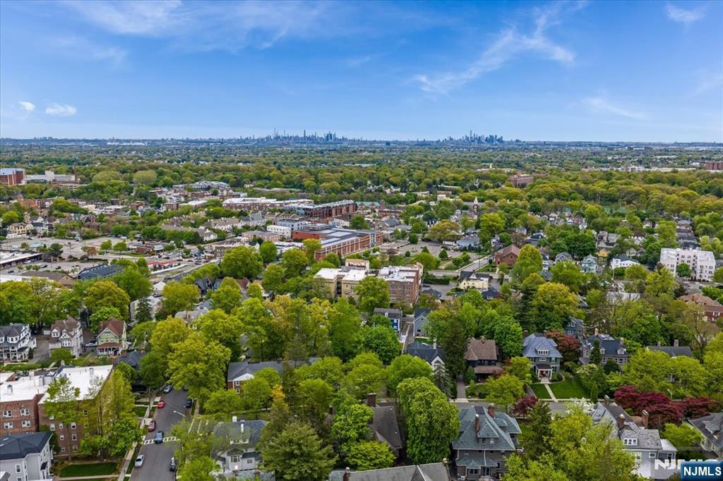 property viewer photo 47