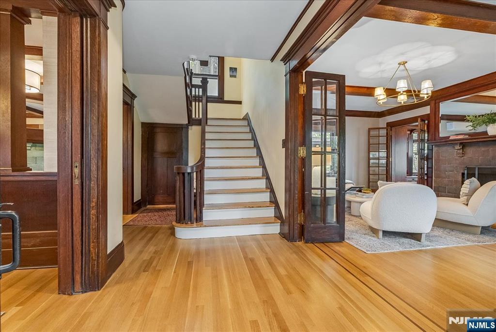 property viewer photo 6
