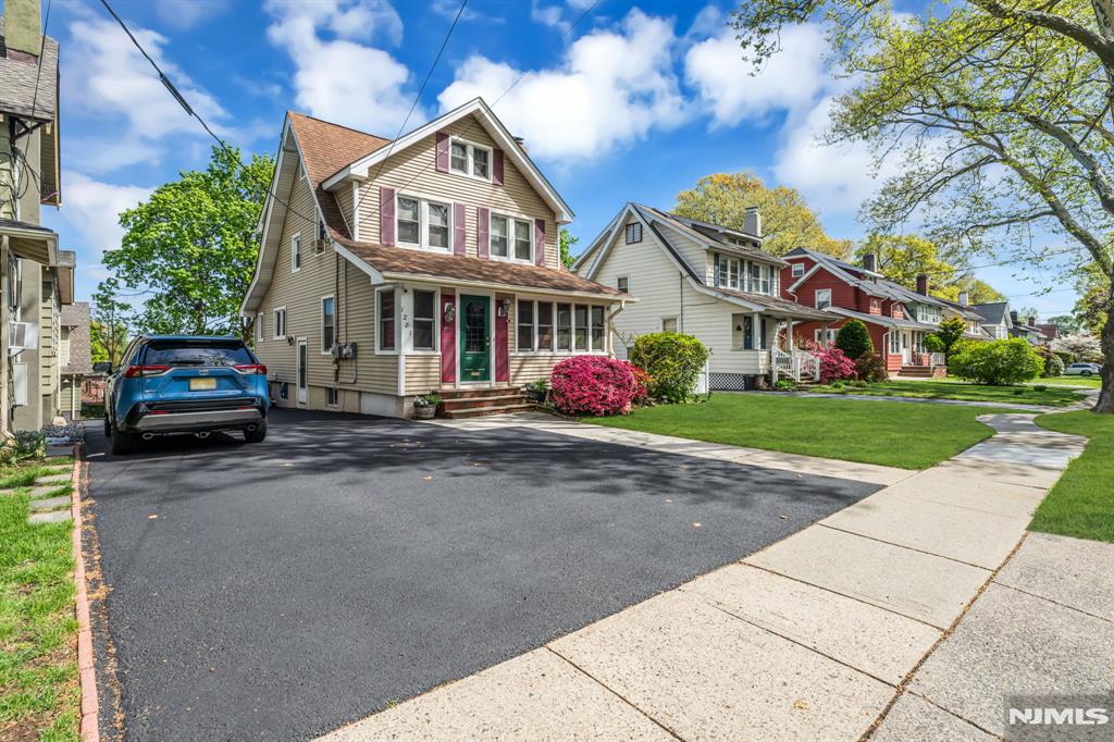 main property photo 6