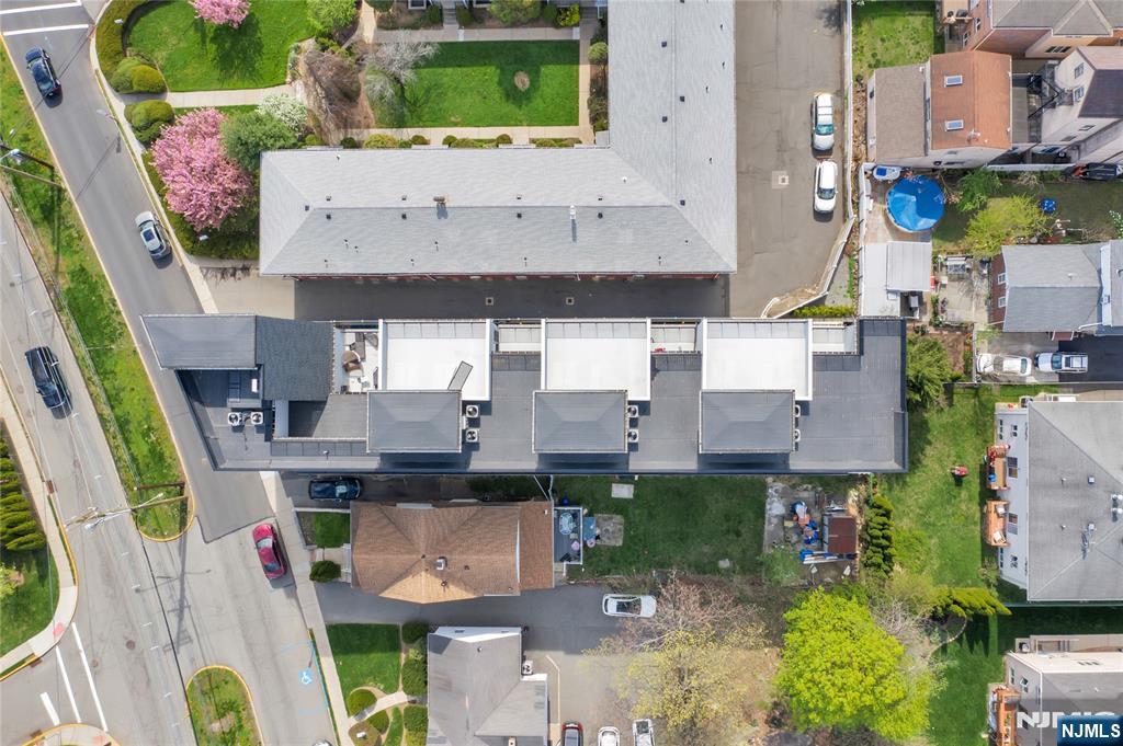 property viewer photo 24