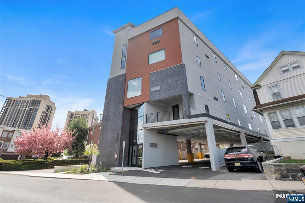 property viewer photo 27