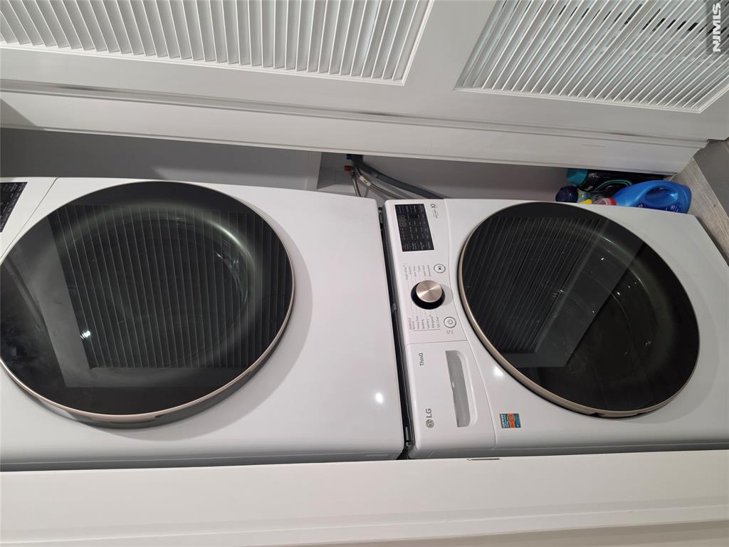 property viewer photo 10