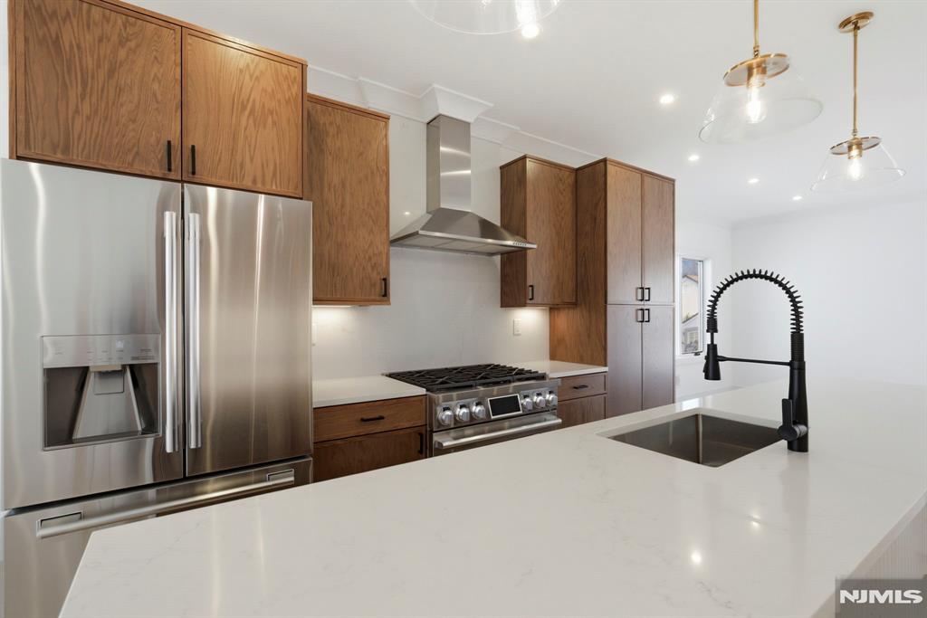 property viewer photo 11