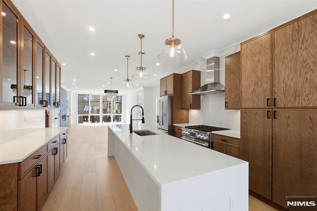 property viewer photo 12