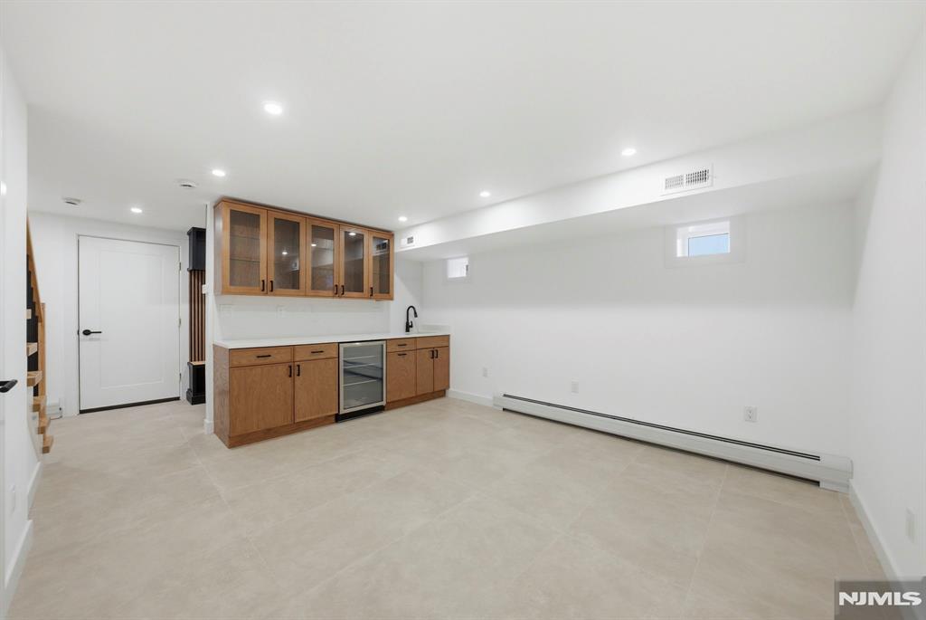 property viewer photo 36