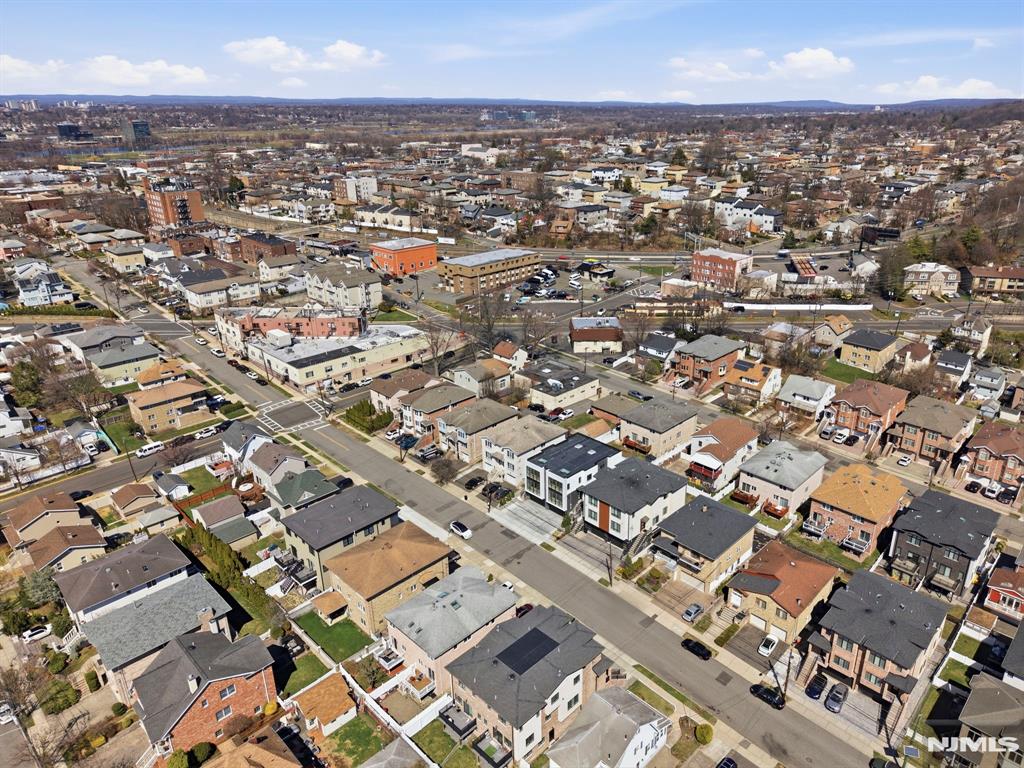 property viewer photo 47