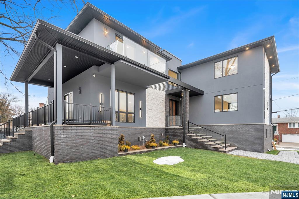 main property photo 47