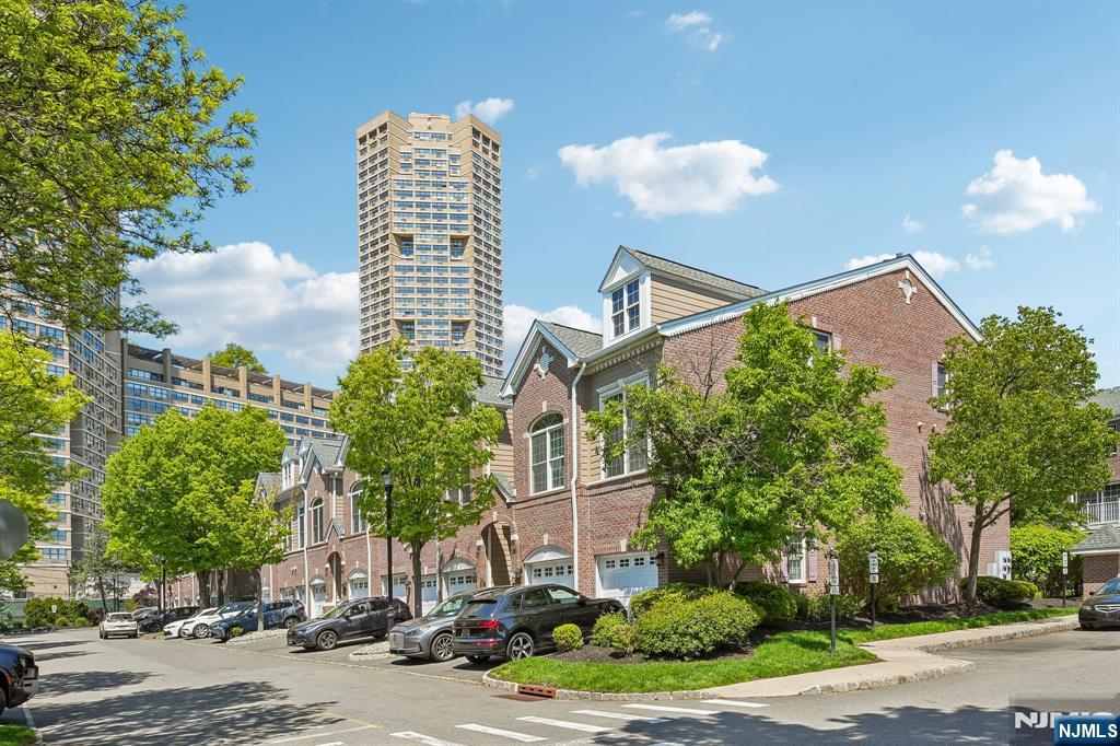 main property photo 35
