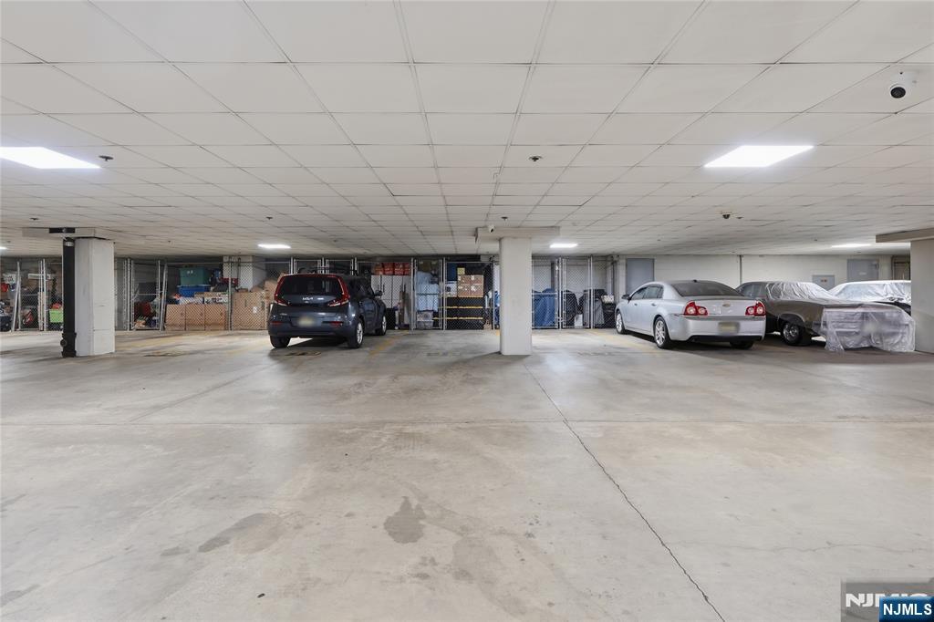 main property photo 25