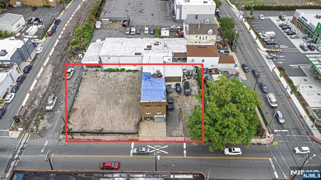 main property photo 15