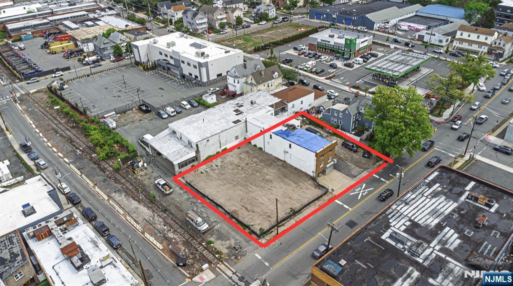 main property photo 19