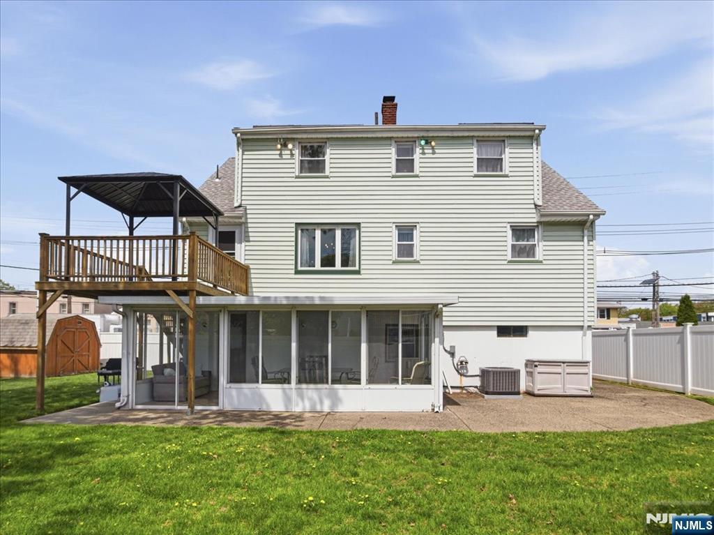 main property photo 40