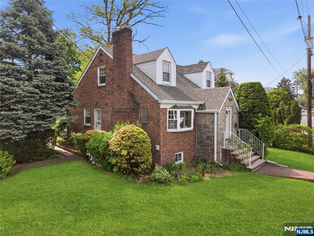 main property photo 44