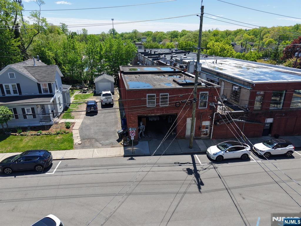 main property photo 13