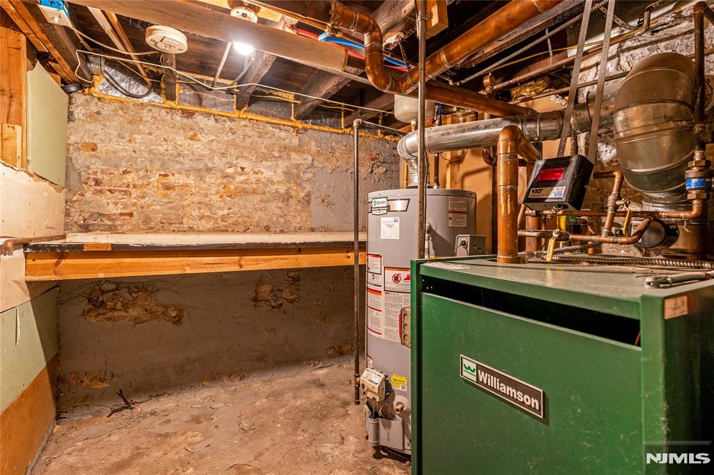main property photo 23