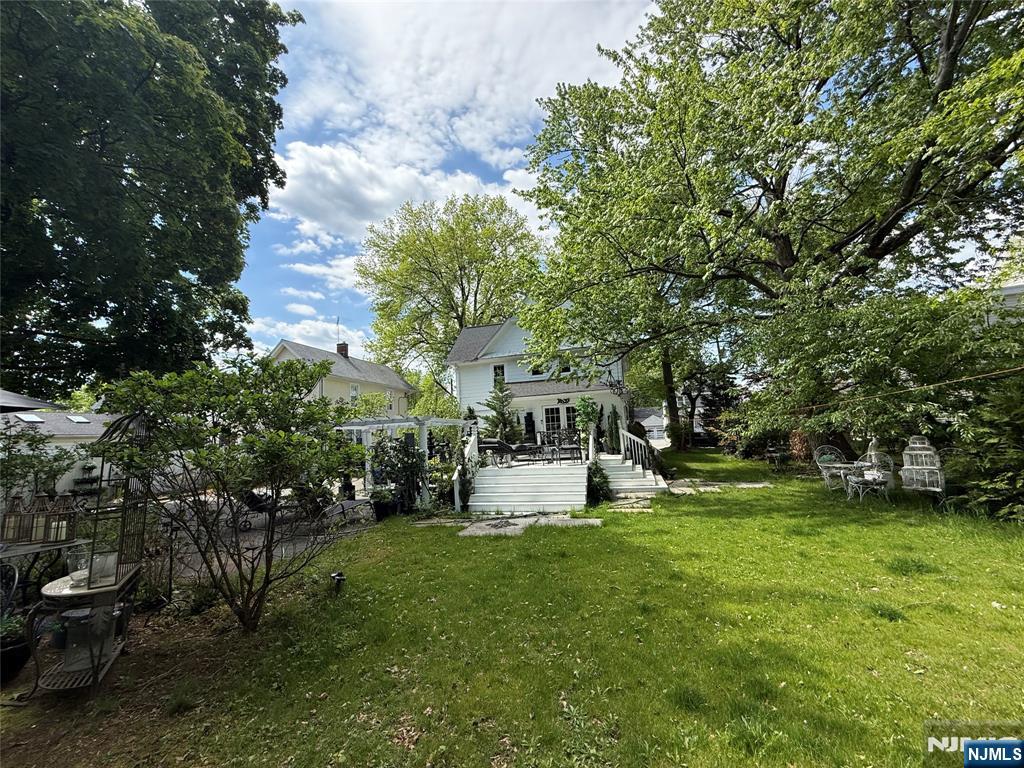 main property photo 28
