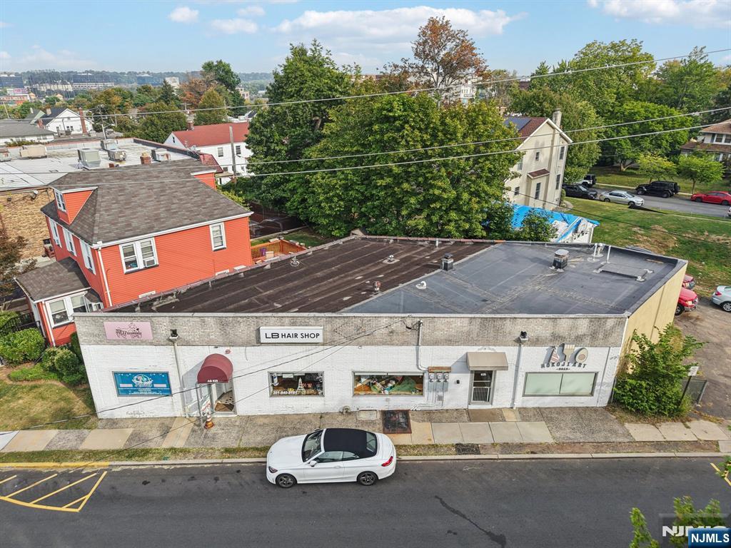 main property photo 22