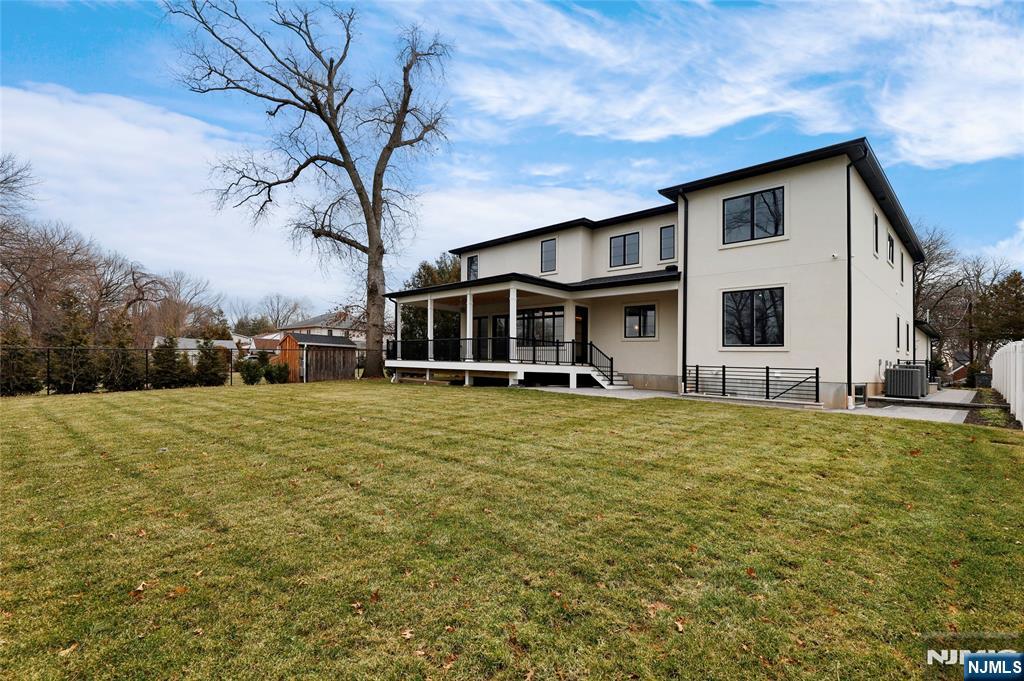 main property photo 49