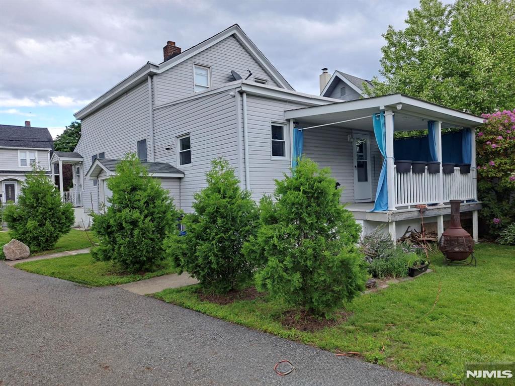 main property photo 6