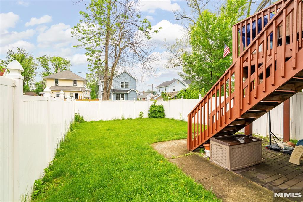 main property photo 49