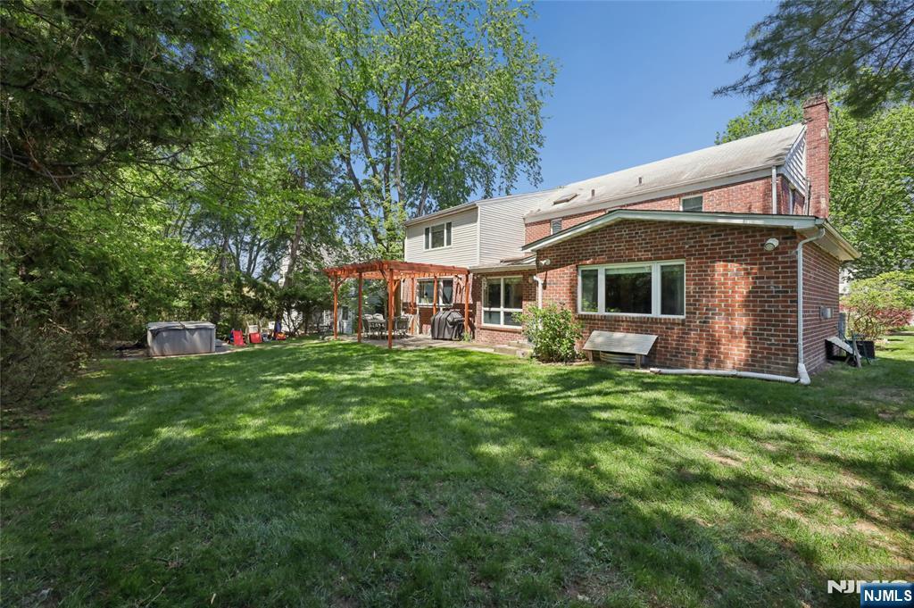 main property photo 26